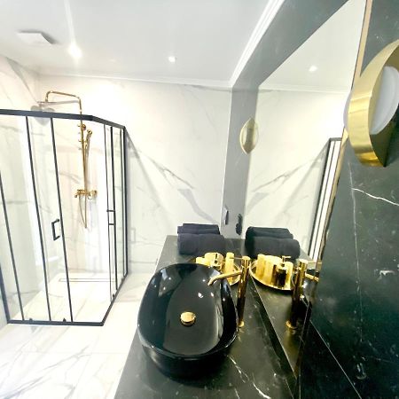 Apartament Sanok-Z Widokiem Na Rynek I Tarasem Ngoại thất bức ảnh