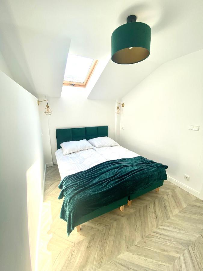 Apartament Sanok-Z Widokiem Na Rynek I Tarasem Ngoại thất bức ảnh